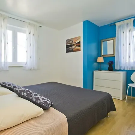 Lejlighed Bright, Stylish +parking *